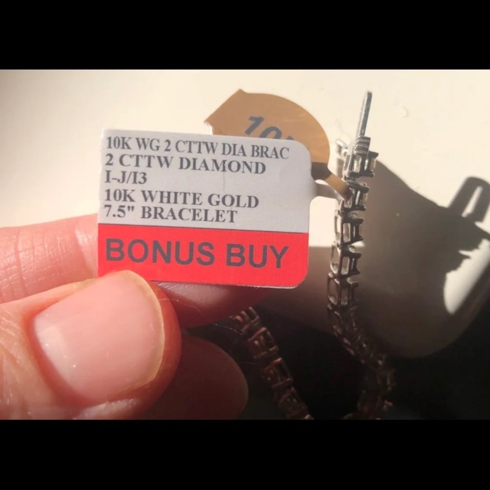 NWT White Gold and Diamond Bracelet - Picture 4 of 6